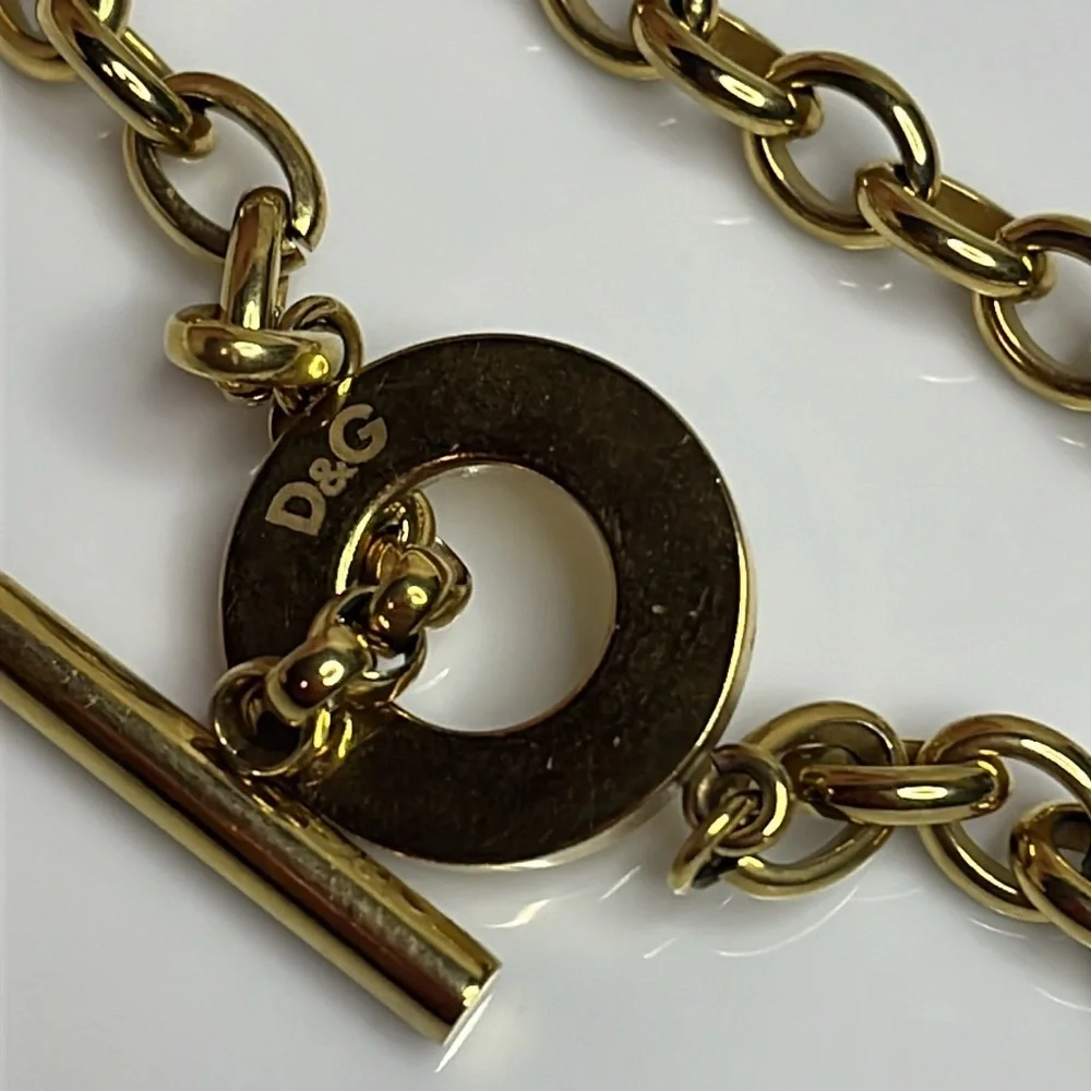 D&G VINTAGE GOLD TOGGLE NECKLACE